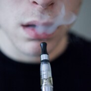 Cigarettes électroniques : les mineurs désormais interdits de &quot;vapoter&quot;