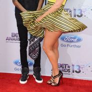 Amber Rose : ses fesses stars du tapis-rouge des BET Awards 2013