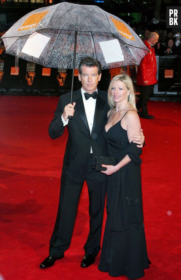 Pierce Brosnan et sa fille Charlotte à Londres en février 2006