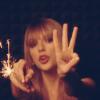 Taylor Swift, mutine et romantique dans une vidéo pour son parfum "Taylor"