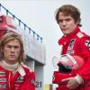 Rush suit la rivalité entre les deux pilotes de Formule 1 James Hunt (Chris Hemsworth) et Nicki Lauda (Daniel Brühl)