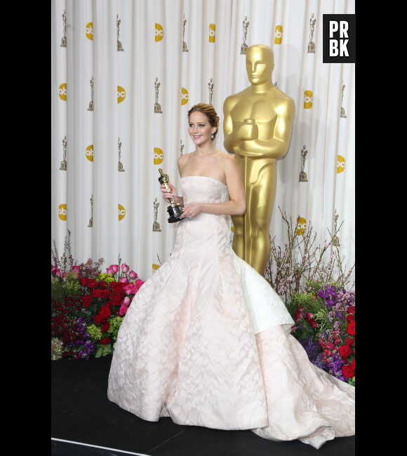 Jennifer Lawrence : sacrée meilleure actrice pour Happiness Therapy aux Oscars 2013