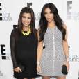 Kourtney Kardashian enceinte et Kim Kardashian, le 30 avril 2012 à Los Angeles