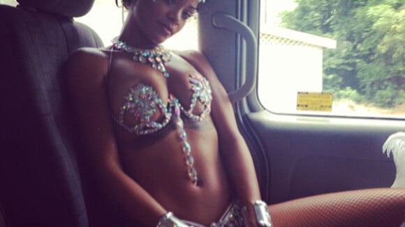 Rihanna : provoc très sexy et drogues au carnaval de la Barbade