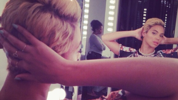 Beyoncé : cheveux courts et coupe garçonne à la Miley Cyrus