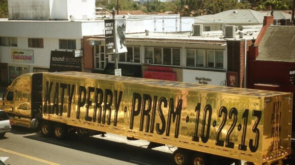 Katy Perry dans le fossé : un conducteur ivre percute le camion promotionnel de "Prism"