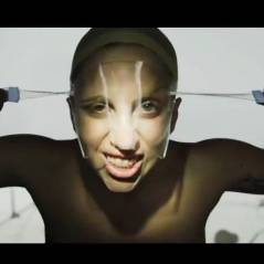 Lady Gaga : topless et flippante pour la nouvelle vidéo promo d'ARTPOP