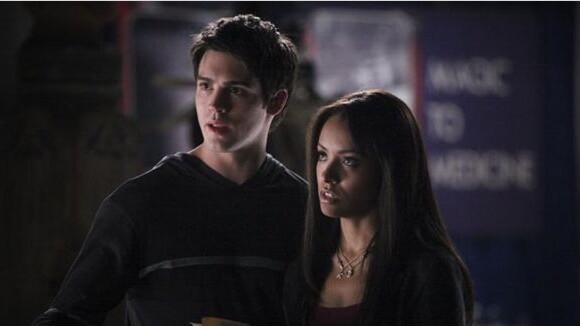 The Vampire Diaries saison 5 : gros rapprochement à venir pour Bonnie et Jeremy ? (SPOILER)