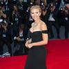 Scarlett Johansson : une tenue glamour et décolletée à l'avant-première du film Under the Skin à la Mostra de Venise le 3 septembre 2013
