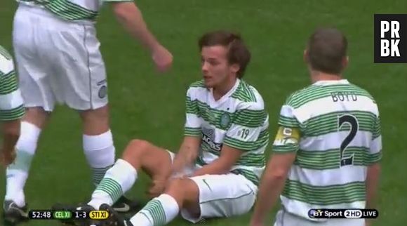 One Direction : Louis Tomlinson blessé lors d'un match de foot par Agbonlahor
