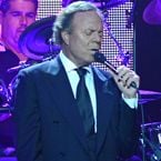 Julio Iglesias : ses chansons transformées en instruments de torture au Chili