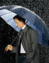 Scandal saison 3 : Tony Goldwyn sur une photo promo