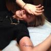 Rita Ora et Cara Delevingne : inséparables même chez le tatoueur