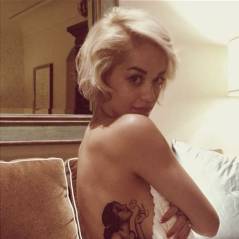 Rita Ora topless pour montrer son nouveau tatouage