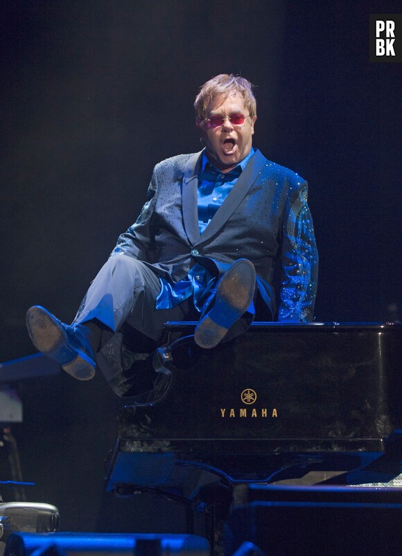 Elton John assume : il aime One Direction