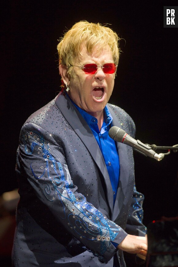 Elton John : pas touche à Harry Styles !