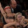 Les Femen se sont incrustées aux défilé Nina Ricci jeudi 26 septembre