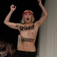 Fashion Week de Paris : deux Femen tapent l'incruste au défilé Nina Ricci