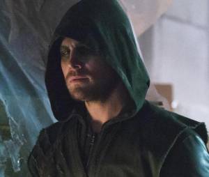 Arrow saison 2 : photo promo de l'épisode 2 intitulé 'Identity'