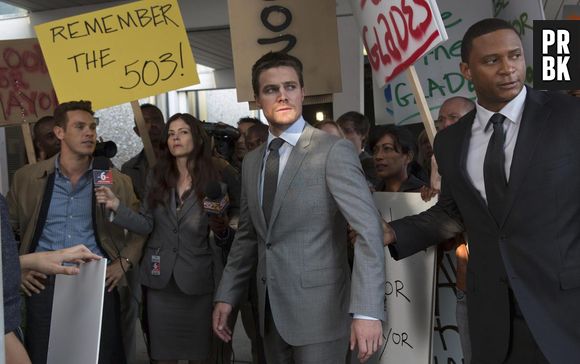 Arrow saison 2 : photo promo de l'épisode 2 intitulé 'Identity'