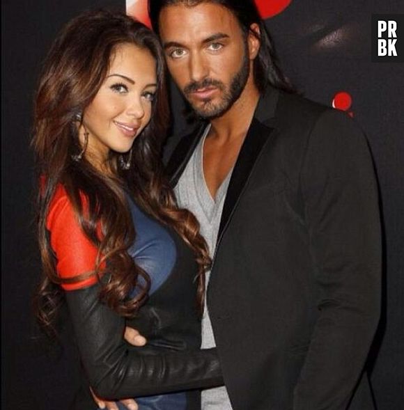 Nabilla Benattia lors de la conférence de presse Allo Nabilla à NRJ.