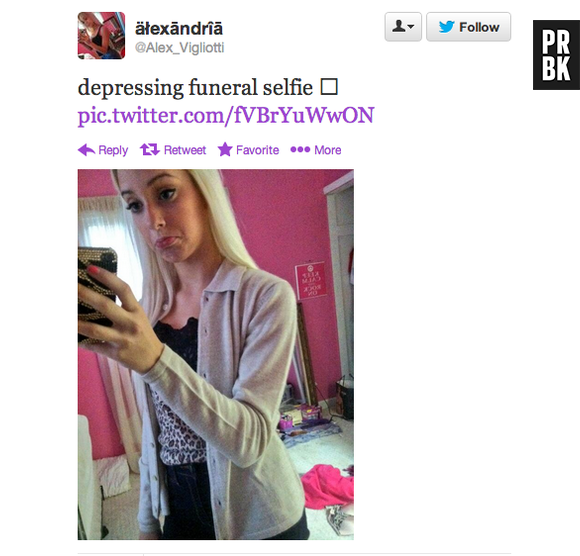 "Selfies at funerals" : le tumblr des auto-portraits aux enterrements