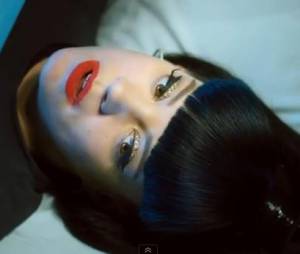 Lily Allen : le clip de Hard Out Here s'en prend à Miley Cyrus, Rihanna, Britney Spears ou encore Robin Thicke