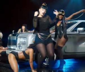 Lily Allen : le clip de Hard Out Here s'en prend à Miley Cyrus, Rihanna, Britney Spears ou encore Robin Thicke