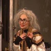 Lady Gaga au SNL : sexe simulé avec R. Kelly et mamie-star déchue dans un sketch
