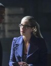 Arrow saison 2 : Felicity se fait un ami