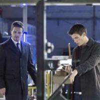 Arrow saison 2 : premières images de The Flash aka Sebastian de Glee