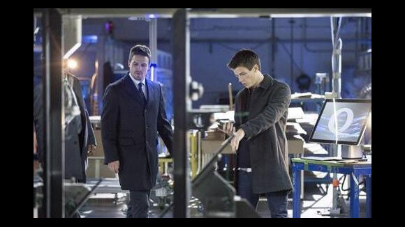 Arrow saison 2 : premières images de The Flash aka Sebastian de Glee