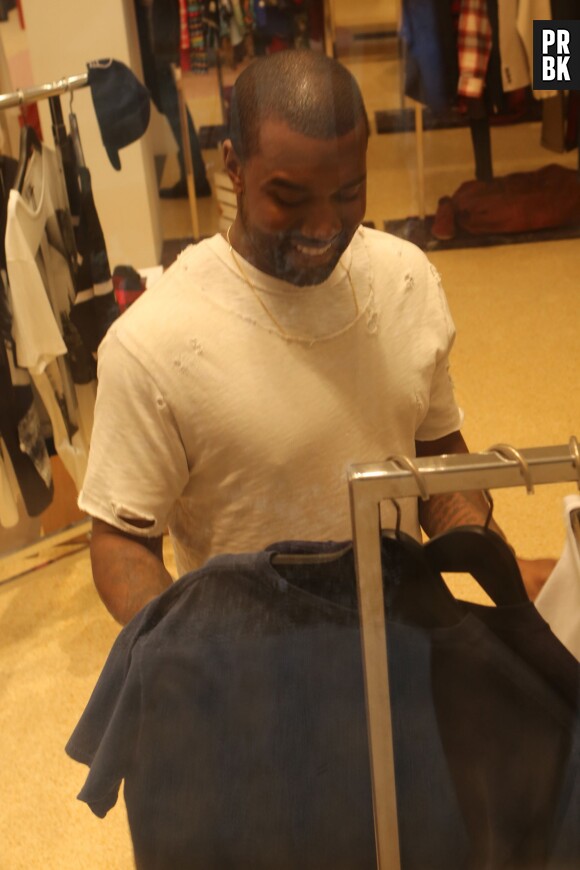 Kanye West : séance de shopping à Miami avec Kim Kardashian pour le Black Friday