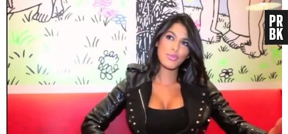 Ayem Nour clashe ses détracteurs en citant du Balzac