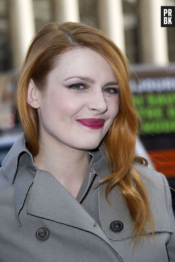 Elodie Frégé : coup de gueule sur Twitter, elle veut qu'on parle de sa musique et non de son joli minois