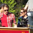 Glee saison 5 : Chord Overstreet et Matthew Morrison sur le tournage d'un épisode le 16 janvier 2014 à Los Angeles