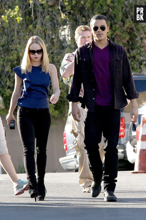 Glee saison 5 : Jacob Artist et Becca Tobin sur le tournage d'un épisode le 16 janvier 2014 à Los Angeles