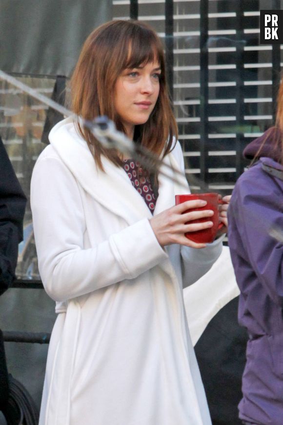 Fifty Shades of Grey : Dakota Johnson sur le tournage le 16 janvier 2014 à Vancouver