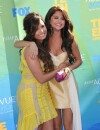 Selena Gomez et Demi Lovato sur le tapis rouge des Teen Choice Awards 2011
