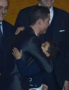 Cristiano Ronaldo et son fils Cristiano Ronaldo Junior : câlin pendant la cérémonie du Ballon d'or 2013, le 13 janvier 2014 à Zurich