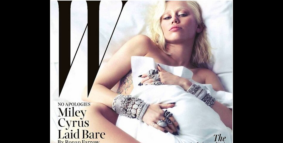 Miley Cyrus nue sous un oreiller pour W Magazine, le 3 février 2014 sur Instagram