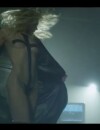 Tayor Momsen entièrement nue dans le clip Heaven Knows de The Pretty Reckless