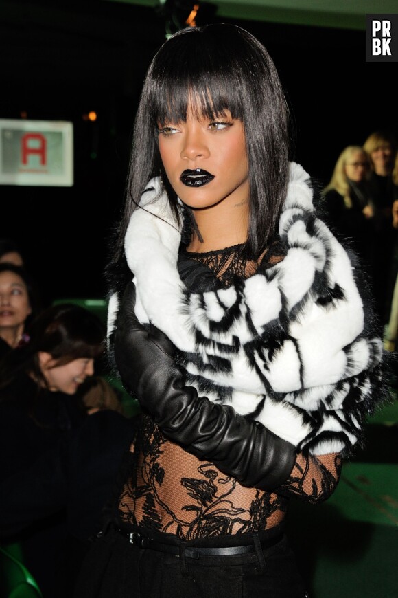 Rihanna star de la Fashion Week de Paris, le 1er mars 2014