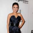 Mila Kunis se contentera de sa bague de fiançailles