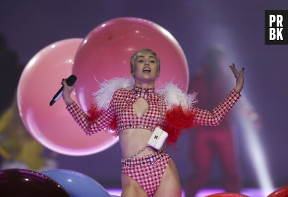 Miley Cyrus : 4ème du classement des 10 stars les plus surexposées de 2014 de Forbes