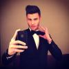 Baptiste Giabiconi en mode James Bond classe et sexy sur Instagram