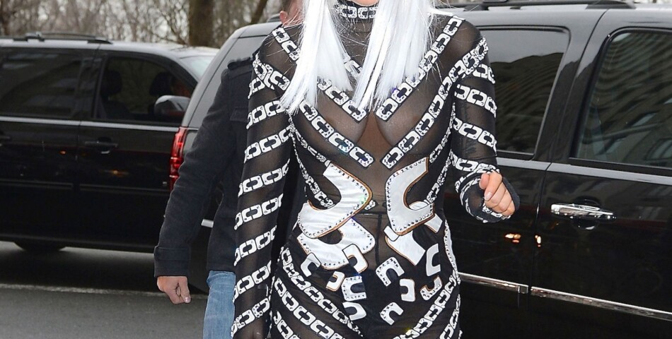Lady Gaga : pluie de looks pour son anniversaire le 28 mars 2014