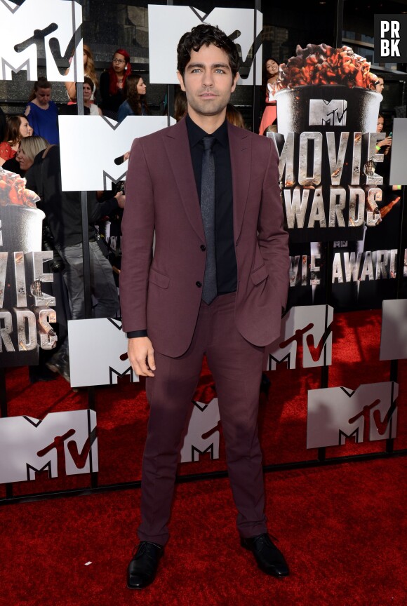 Adrian Grenier sur le tapis rouge des MTV Movie Awards 2014, le 13 avril à Los Angeles