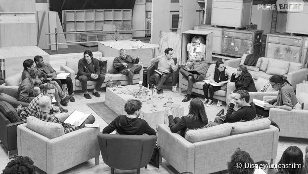 Star Wars 7 : premi&egrave;re photo du casting et de J. J. Abrams