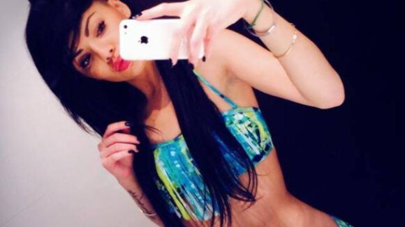 Niia Hall : selfie sexy en maillot de bain pour la "mini Nabilla"